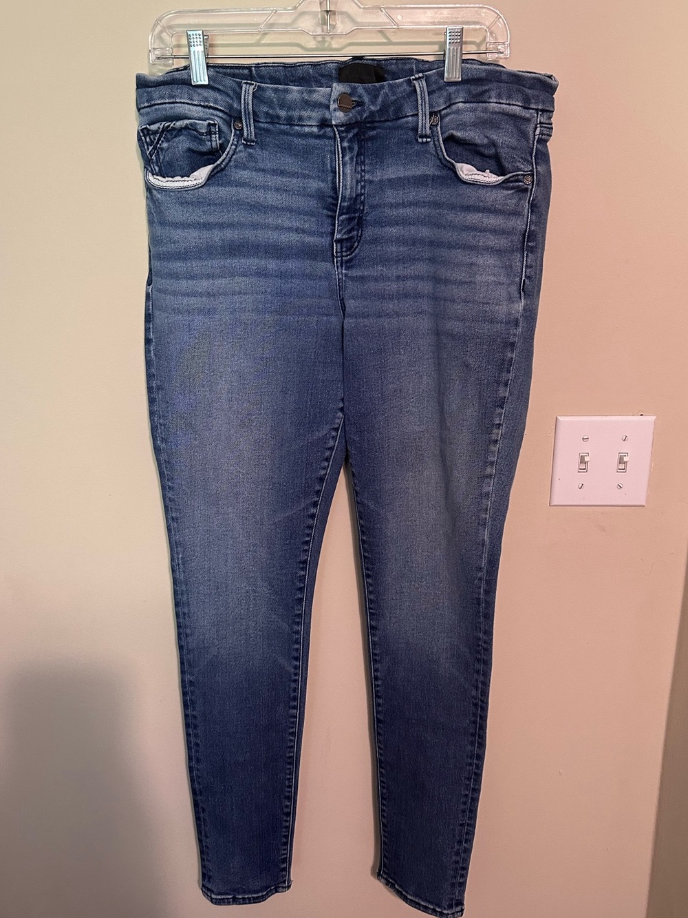 BUCKLE BLACK Fit No. 53 Ankle Skinny Jeans